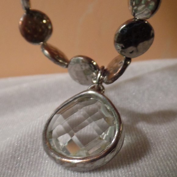 SILVERTONE TEAR DROP BEADED BRACELET - Picture 5 of 5